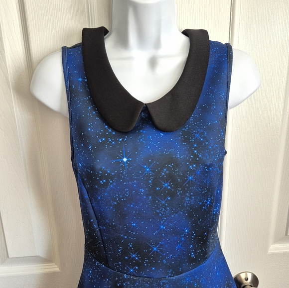 Hot Topic Doctor Who BBC Blur Stars Space Sleeveless Dress Women's Small - Picture 3 of 10